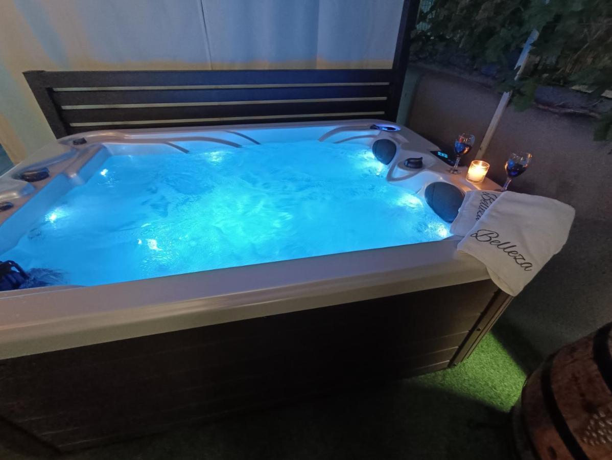 Apartment Belleza With Private Jacuzzi Zadar Zewnętrze zdjęcie